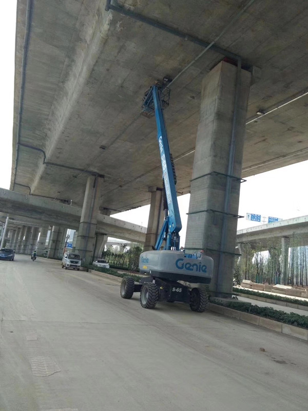 20米直臂高空作业平台.jpg